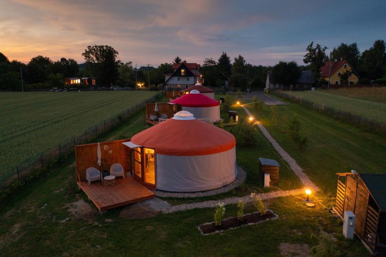 Izera Glamping Adults - Luksusowe Jurty&Spa Gajowka  Kültér fotó