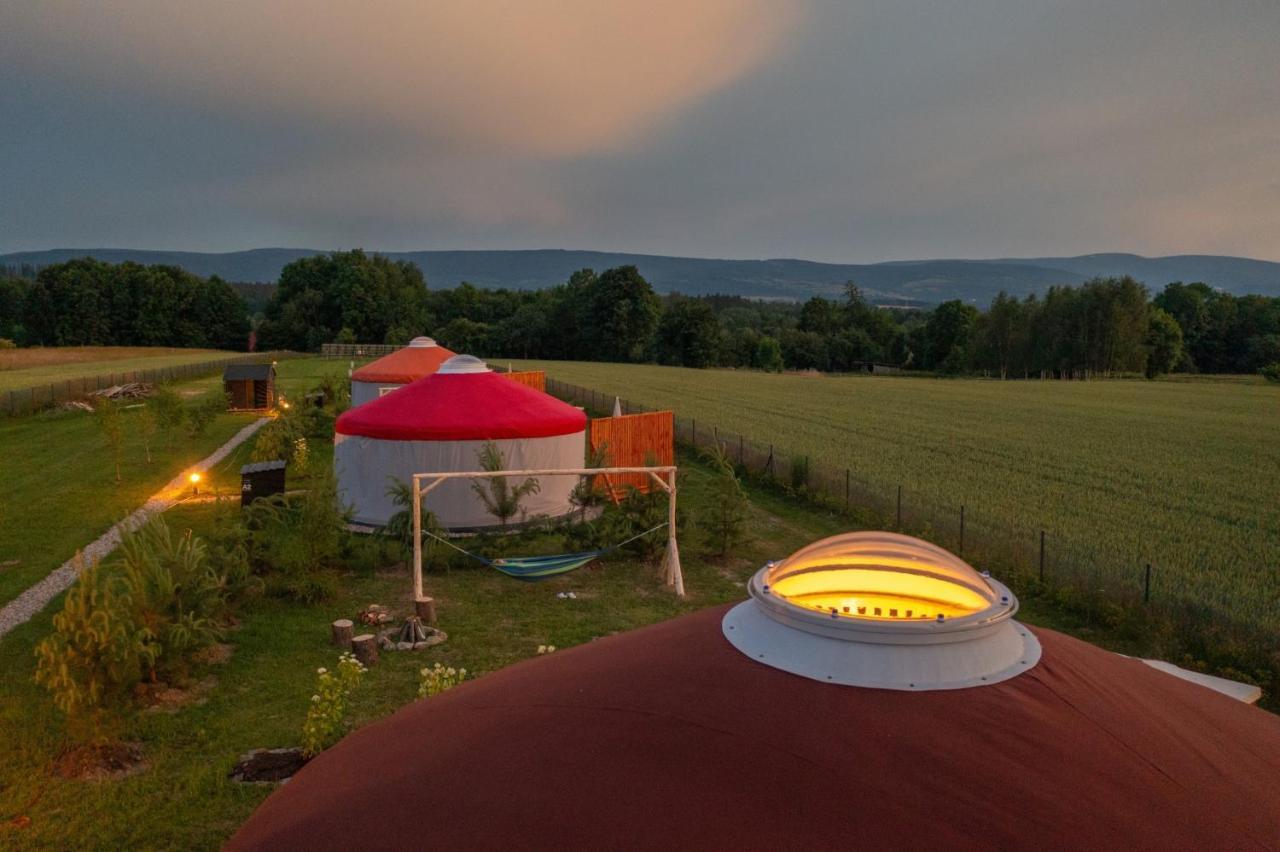Izera Glamping Adults - Luksusowe Jurty&Spa Gajowka  Kültér fotó