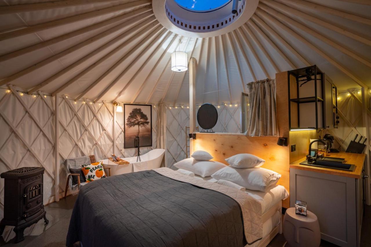 Izera Glamping Adults - Luksusowe Jurty&Spa Gajowka  Kültér fotó