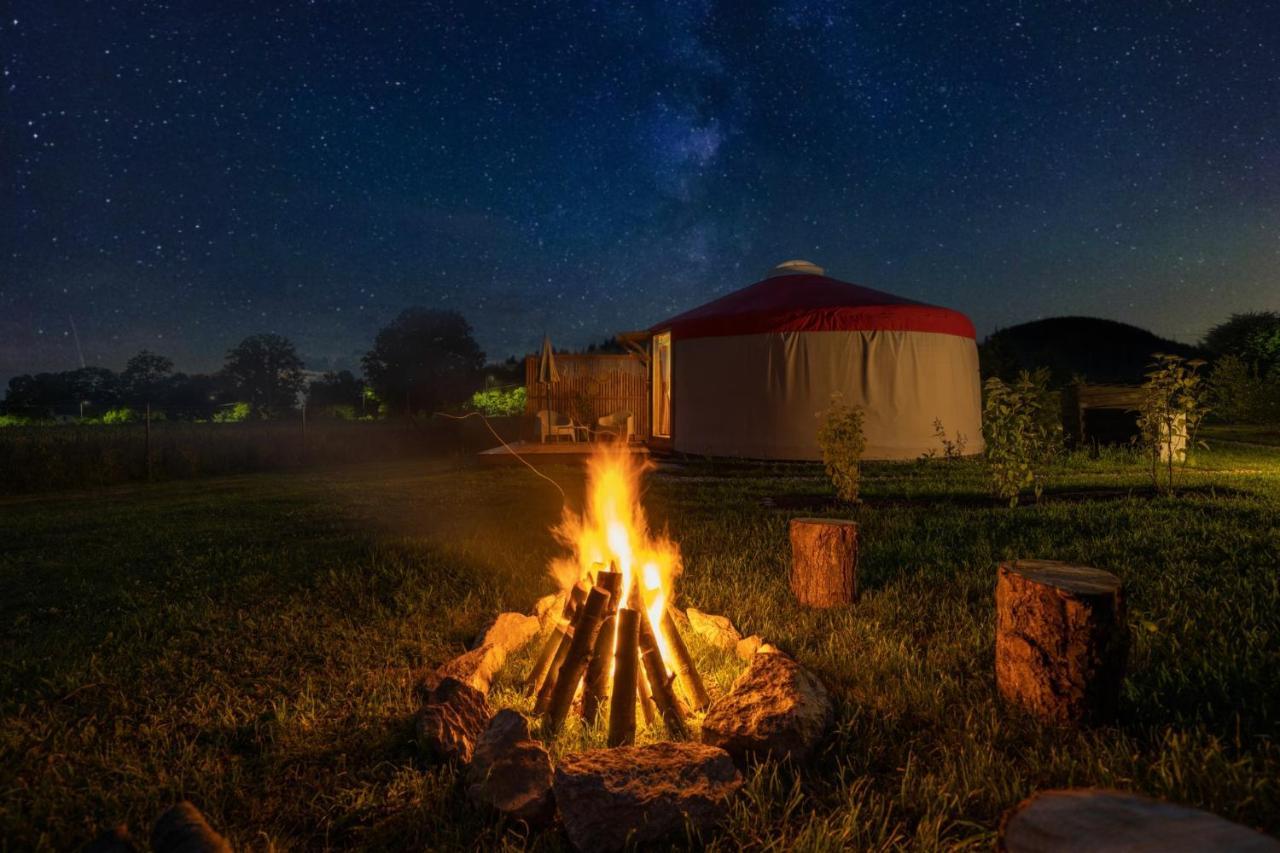Izera Glamping Adults - Luksusowe Jurty&Spa Gajowka  Kültér fotó