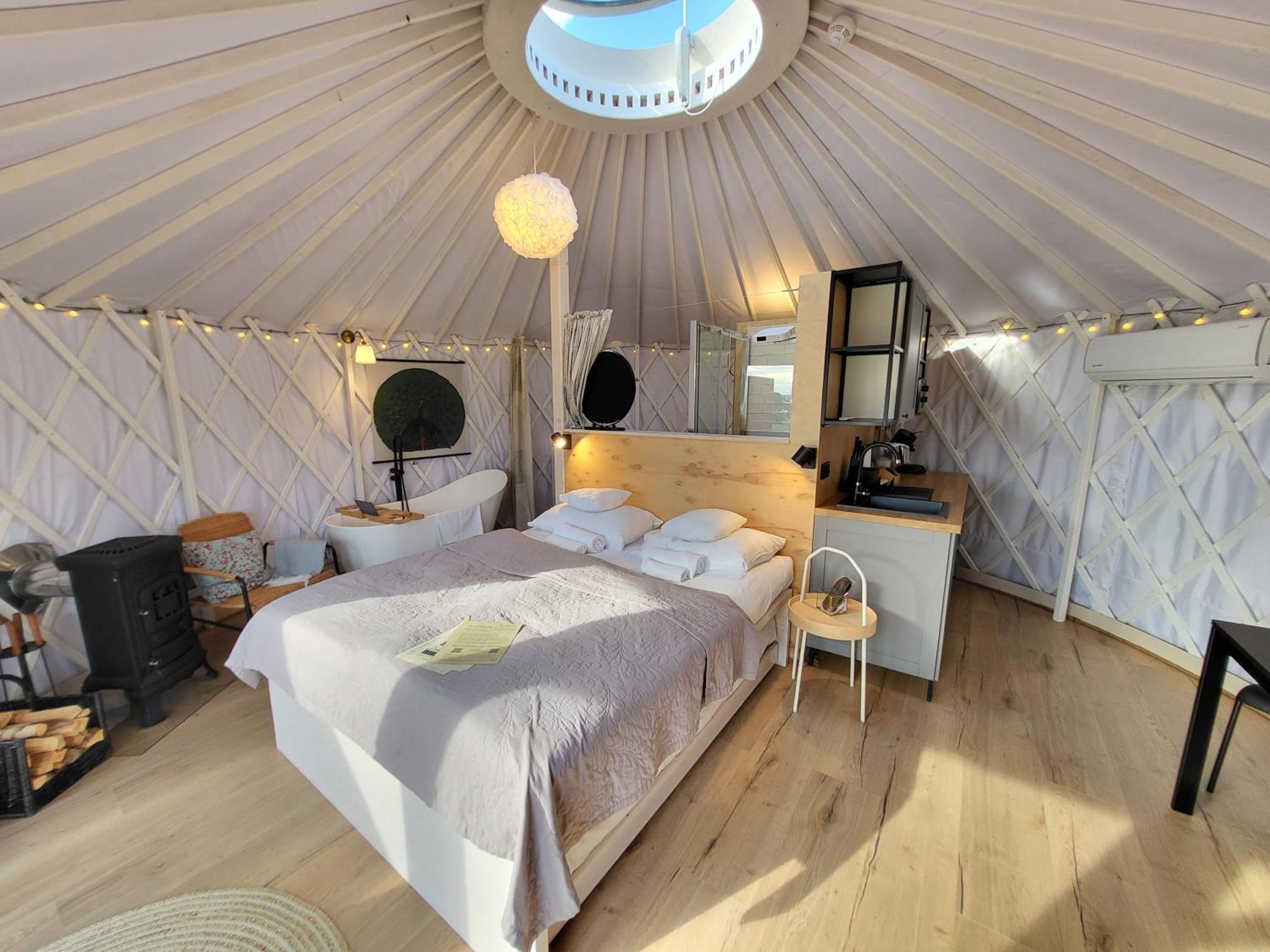 Izera Glamping Adults - Luksusowe Jurty&Spa Gajowka  Kültér fotó